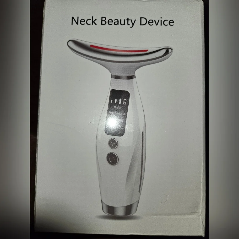 BNIB! White and Gold Beauty Device & Peptide Kit - Picture 2 of 6
